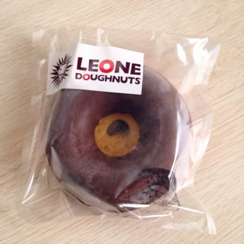 ミルクチョコ(レオーネ・ドーナツ)