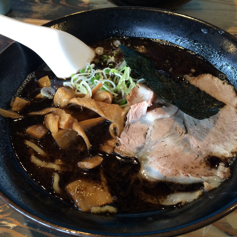 ヨシベーラーメン黒(ラーメン ヨシベー 八千代店)