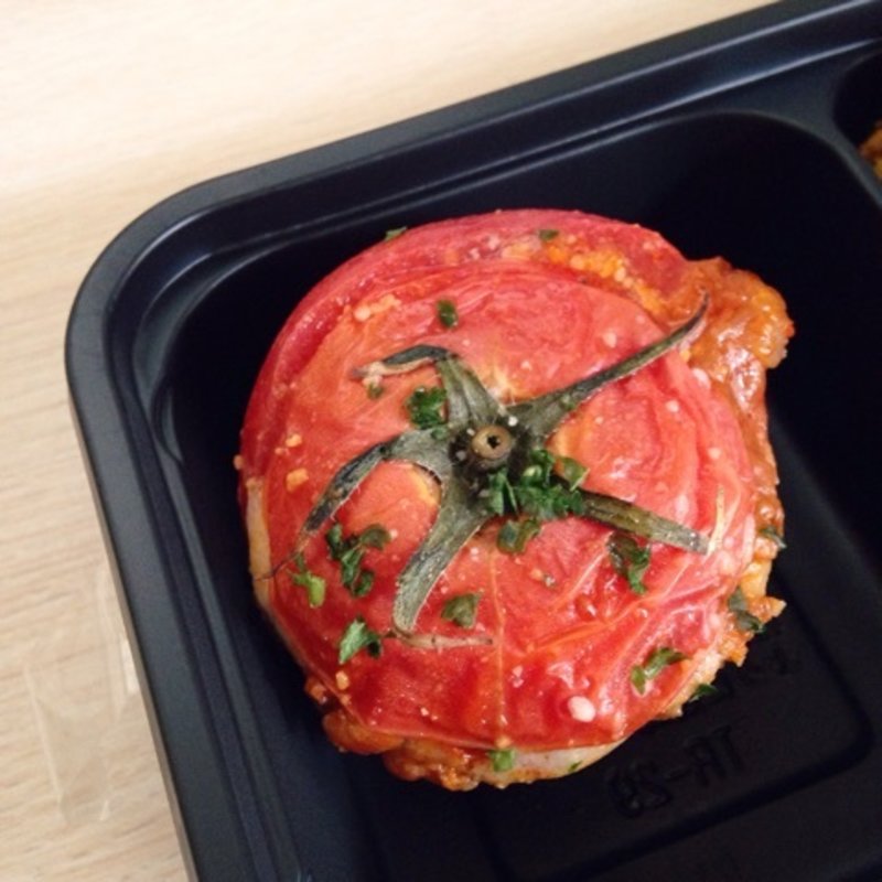 トマトファルシ(ボン・マリアージュ)