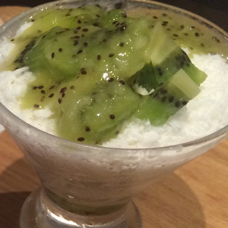 キウイかき氷(果実倶楽部)