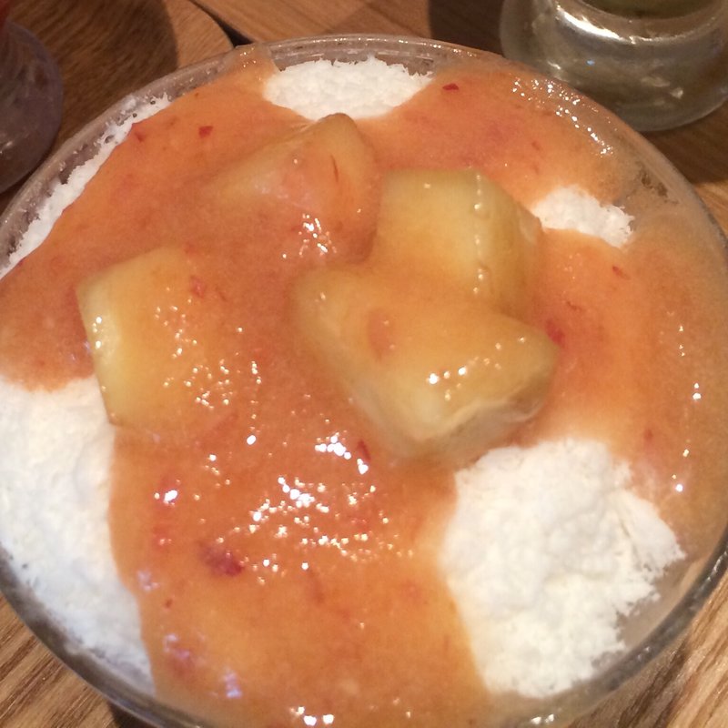 桃かき氷(果実倶楽部)