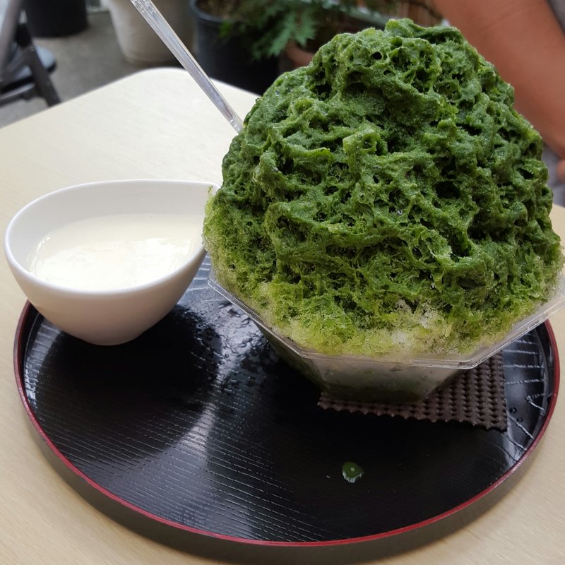 抹茶小豆ミルク(椛屋 )