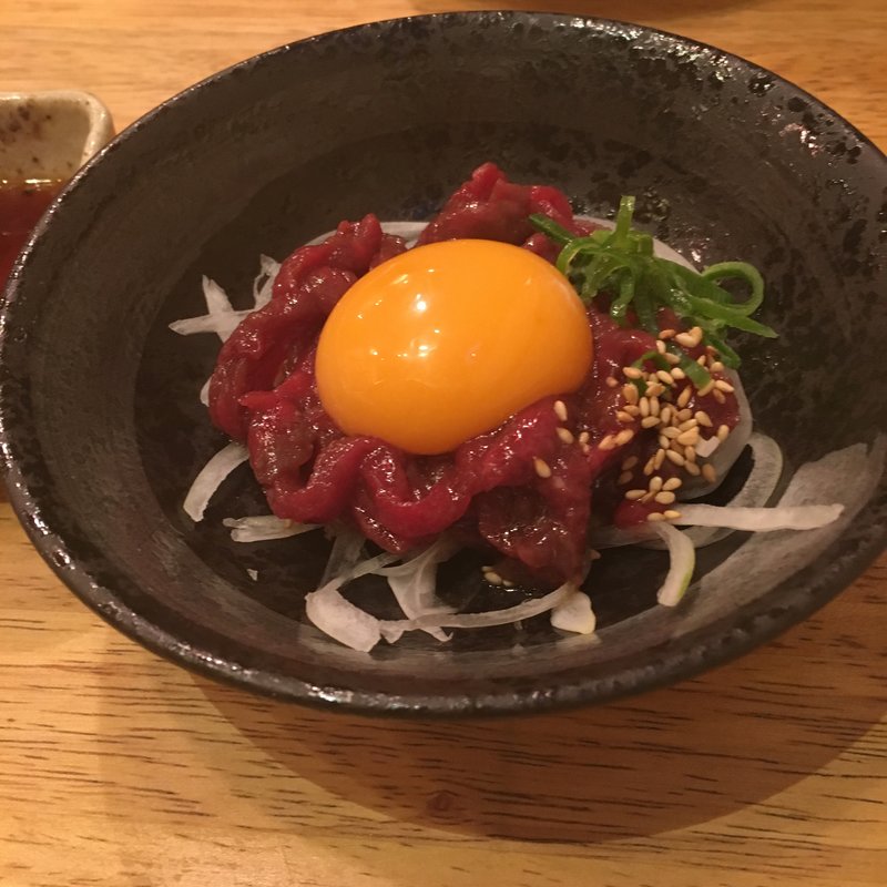 ユッケ(加藤商店 バル肉寿司 since2010 by 炉とマタギ （バルニクスシ）)