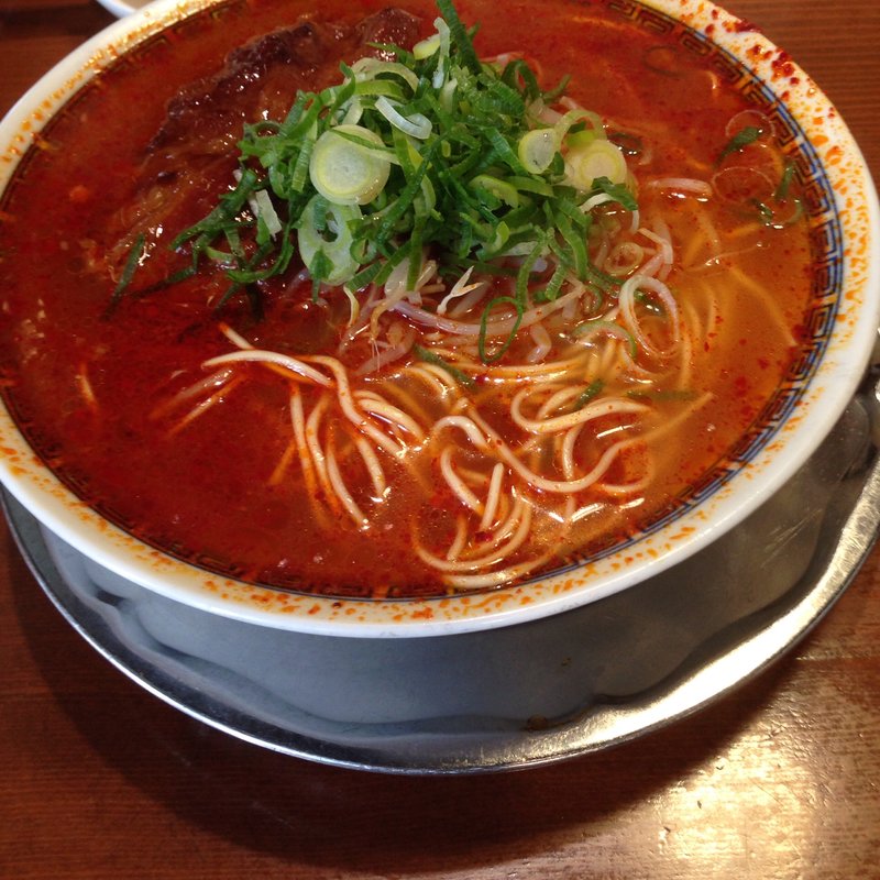 赤トロ肉ラーメン(らーめん からや)