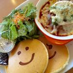 アボカドハンバーグパンケーキ