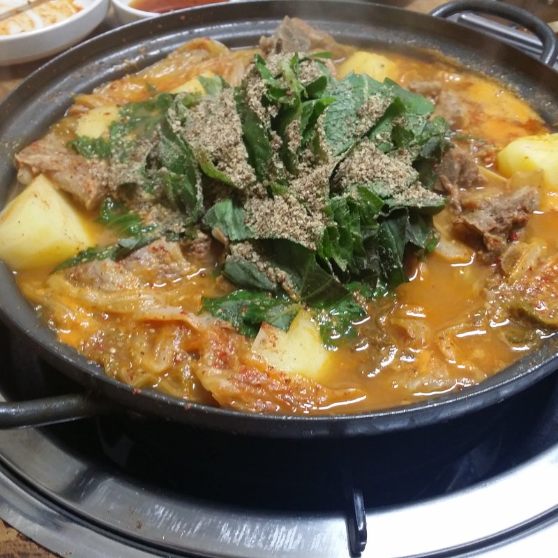 カムジャタン(アリの家 )