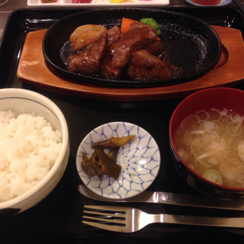 那須和牛おすすめサイコロステーキ(ステーキハウス寿楽本店)