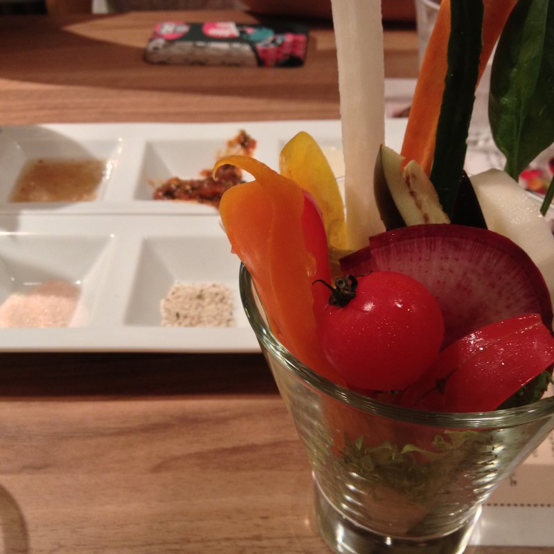 和風ランチ、サラダバー(お野菜とワイン 美山Ｃａｆｅ 梅三小路店)