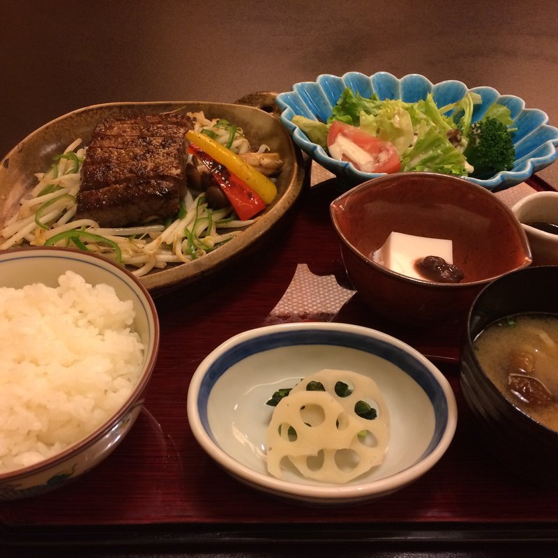 ステーキ膳(たか福 羽田空港国際線ターミナル店)
