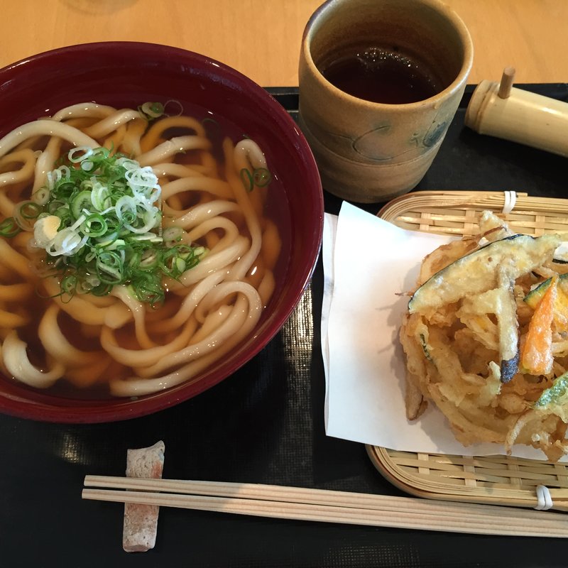 天ぷらうどん(MIHO　MUSEUM　レストラン　)