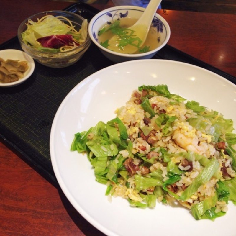 チャーシューレタスチャーハン(中国家庭料理 ｍａｍａ)