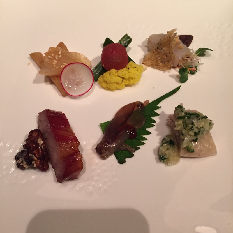 琥珀　～Kohaku～	【美麗六羊錦繡碟】シェフセレクト アペタイザー六種盛り (玻璃 青山 （ボーリー）)