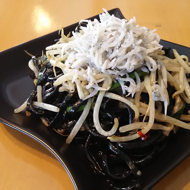 いかすみ麺のペペロンチーノ(AYATORI)