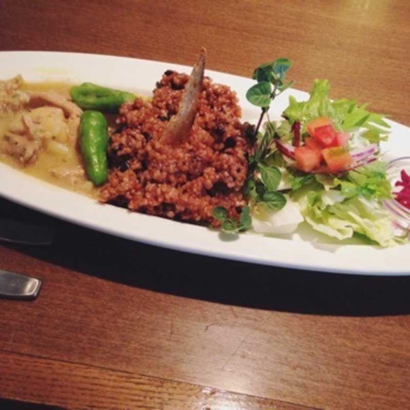 チキンとポテトのエスニック風シチュー(Lightning cafe)