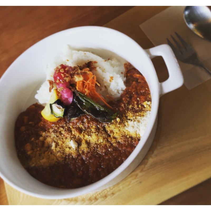 挽肉とお豆のトマトのチーズカレー(モノイレ カフェ （monoile cafe）)