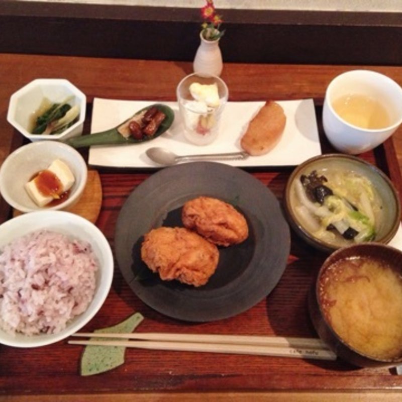 焦がし葱の里芋きつねコロッケ定食(nofu)