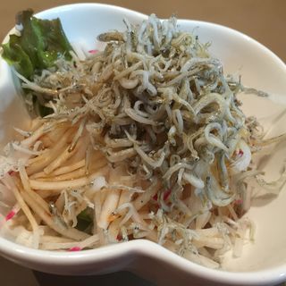 じゃこと大根のサラダ(中華料理ぼん天 瑞穂店 )