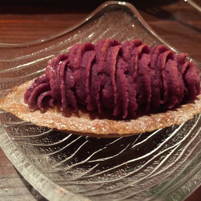 紅イモタルト(琉球酒場くわち家)