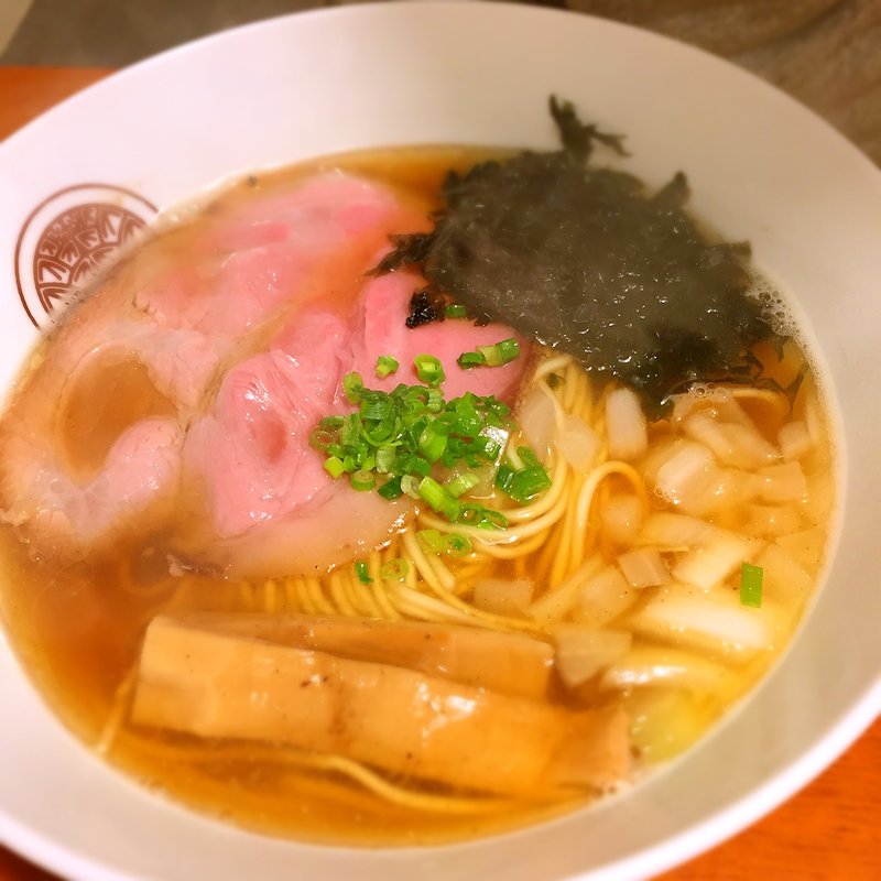煮干魚介らぁ麺(らぁ麺 とうひち )