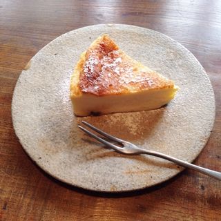 ラムレーズンのベイクドチーズケーキ(nofu)