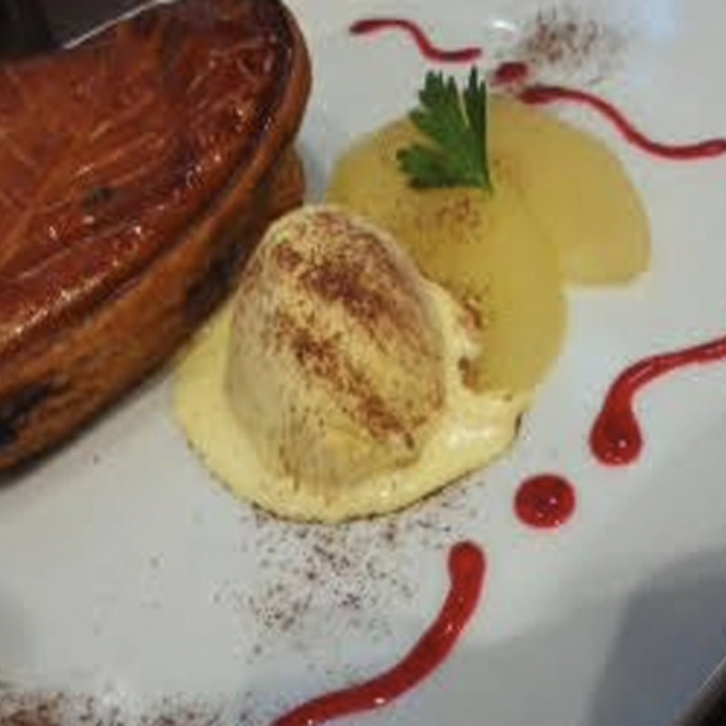 ショソンティーセット（アップルパイ）(MAISON KAYSER)