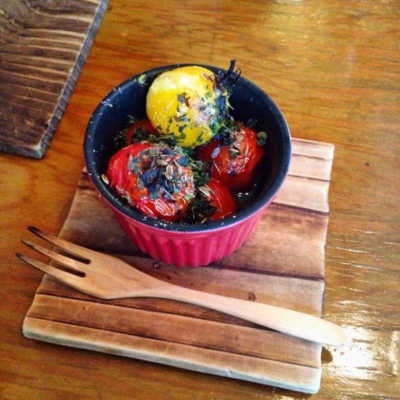 ハーブ&スパイスの焼きトマト(ボンナボンナ)