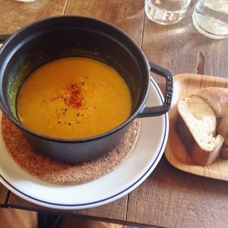 イエロームング豆のスープ(スケロク ダイナー （SUKE6 DINER）)