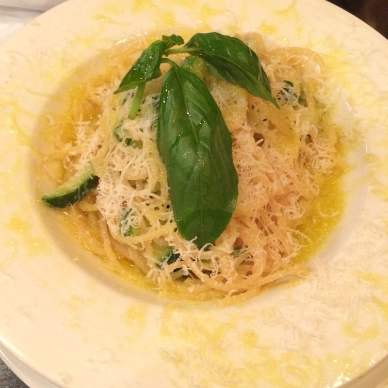 ズッキーニのシンプルパスタ(セイナ カフェ)