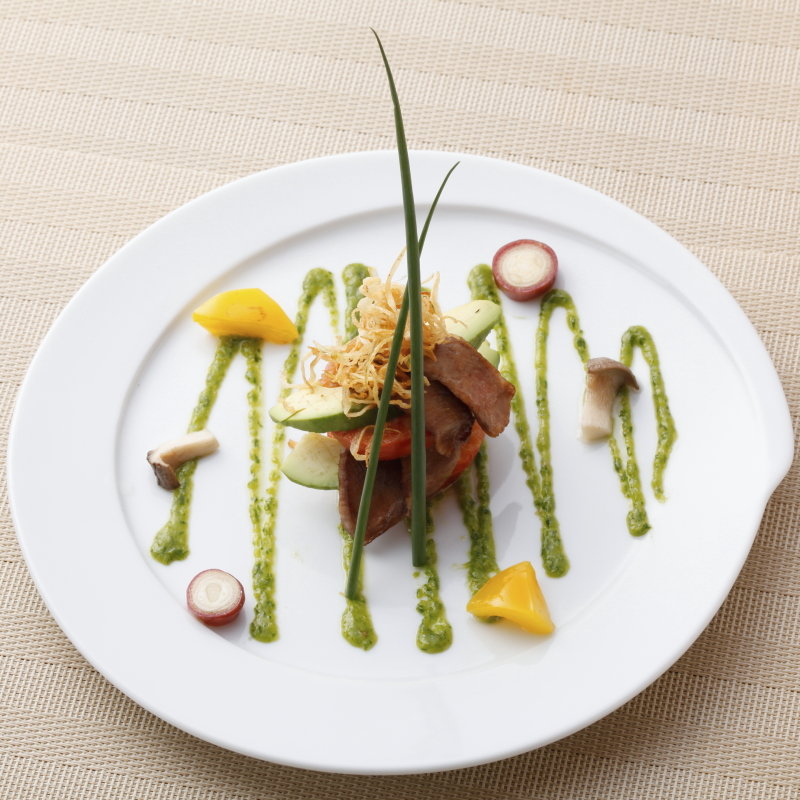 和牛のグリル　バジルソース(銀座 彩 )