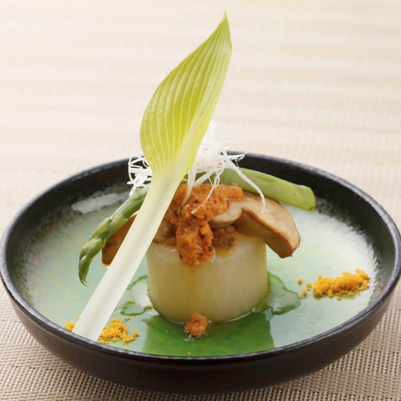 フォアグラと大根のロッシーニ(銀座 彩 )