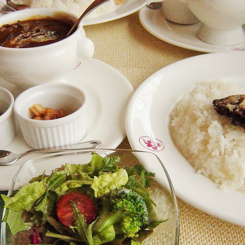 ホテル特製ビーフ・舞茸カレー＆サラダ＆ドリンク(宇都宮グランドホテル)