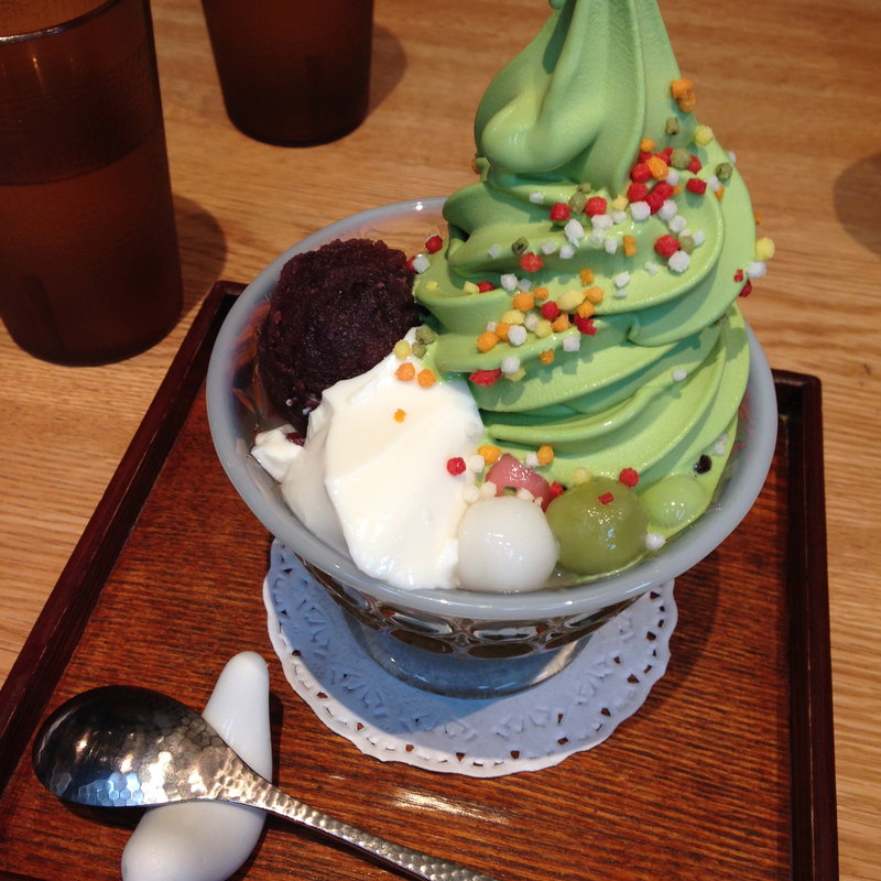 豆乳プリンの抹茶クリームあんみつ(カフェ ソラーレ Tsumugi LUCUA店 （カフェソラーレ ツムギ）)