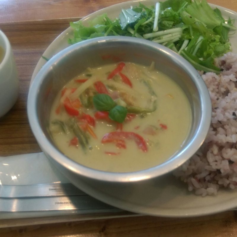 グリーンカレープレート(カフェ マルニ （cafe maruni）)