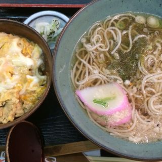 ミニ玉丼定食(手打ちうどん 京屋)
