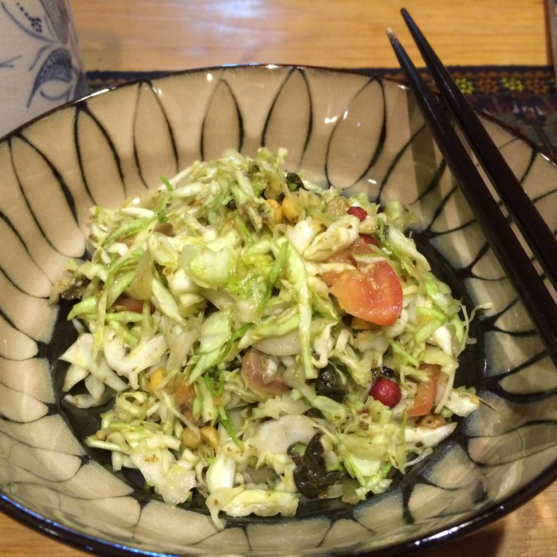 お茶の葉のサラダ ラペトゥ(ミャンマーカレー TeTe)