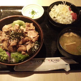 地鶏丼定食(九州桜 )