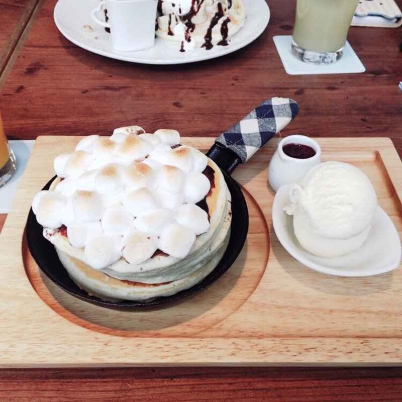 チョコとマシュマロパンケーキ(mog 京都三条店 （モグ）)