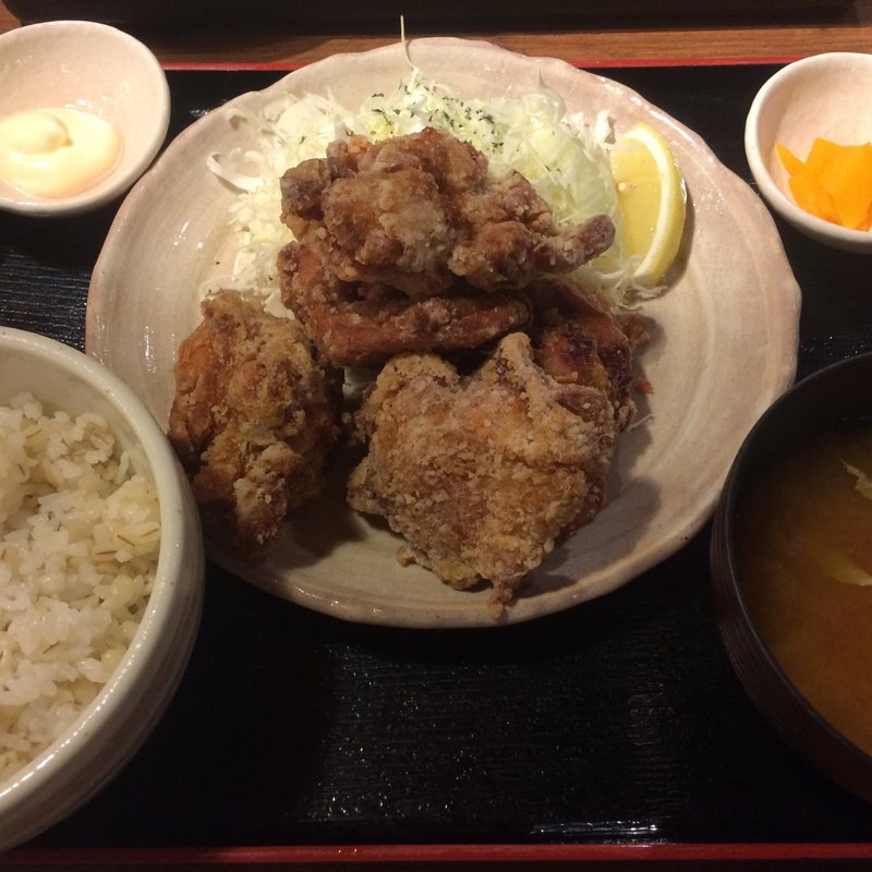唐揚げ定食(かもん酒場 )