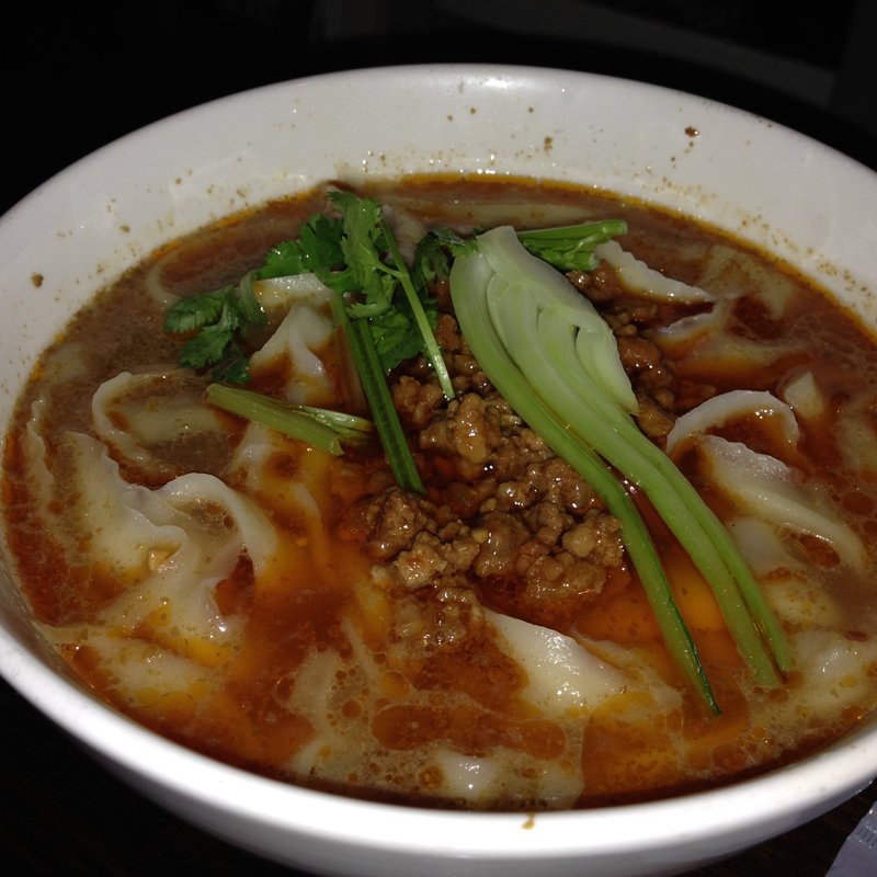 タンタン刀削麺(西安料理　刀削麺園　セイアンリョウリ　トウショウメンエン)