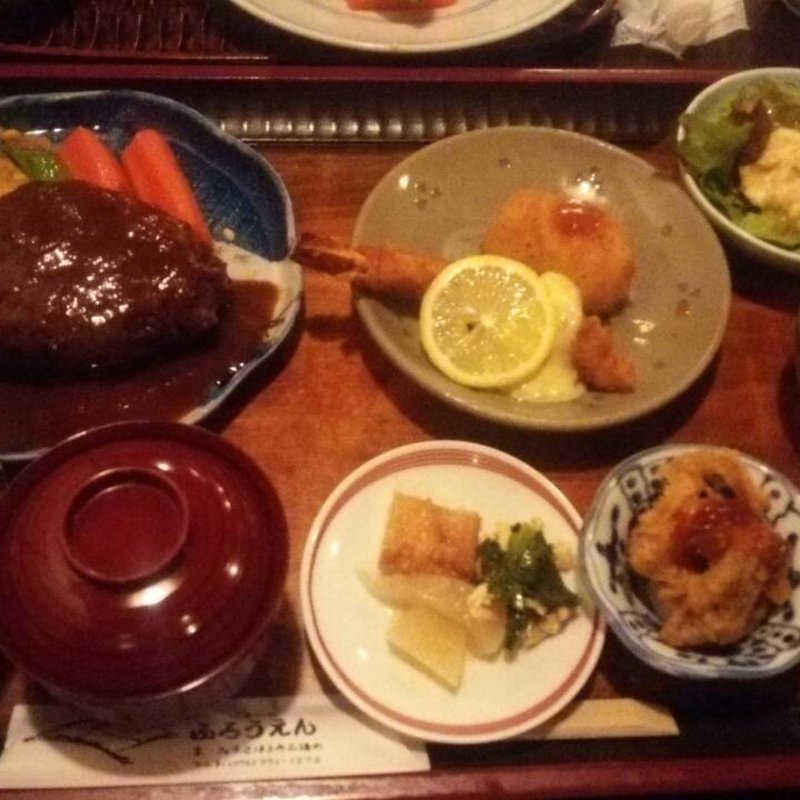 ハンバーグ定食(ふろうえん )