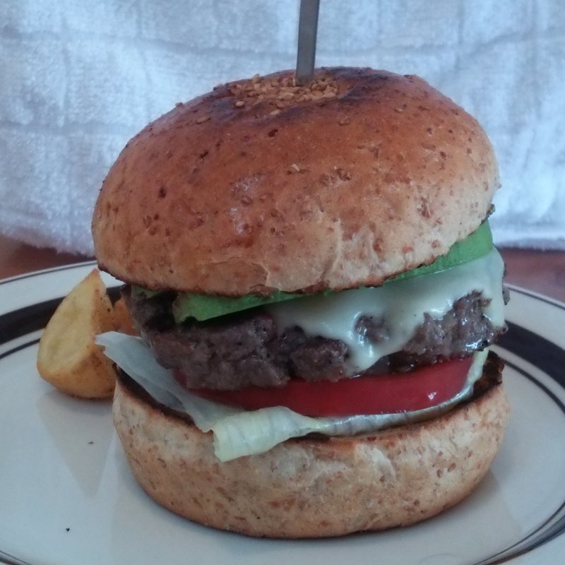 アボカドチーズバーガー(MAD BURGER)