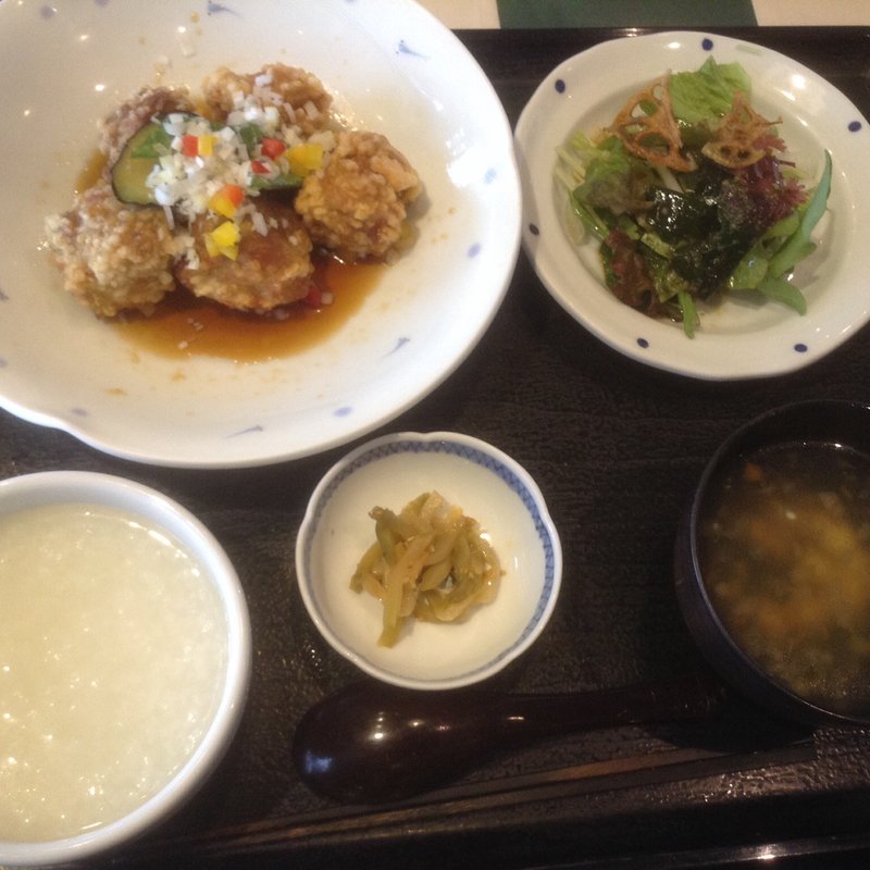 国産銘柄鶏の唐揚げ　油淋ソースセット　（税込）￥1300 (墨花居 成城コルティ店 ボッカキョ セイジョウコルティテン)