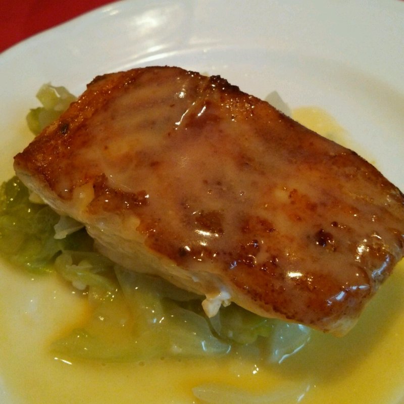 あいなめのポワレ(パリ４区)