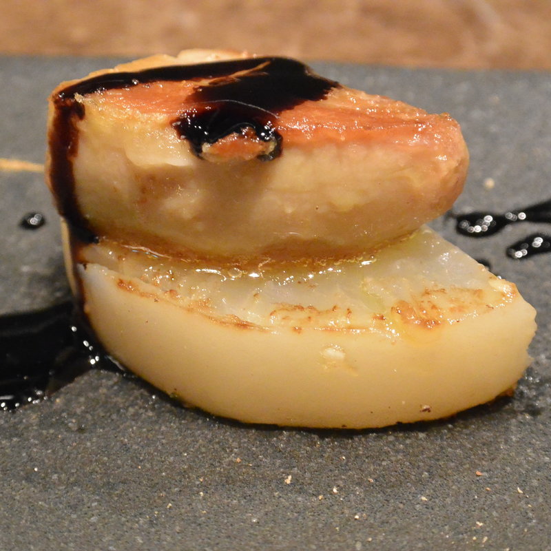 フォアグラの鉄板焼～自家製のバルサミコソースと共に～(鉄板焼　摩天楼)