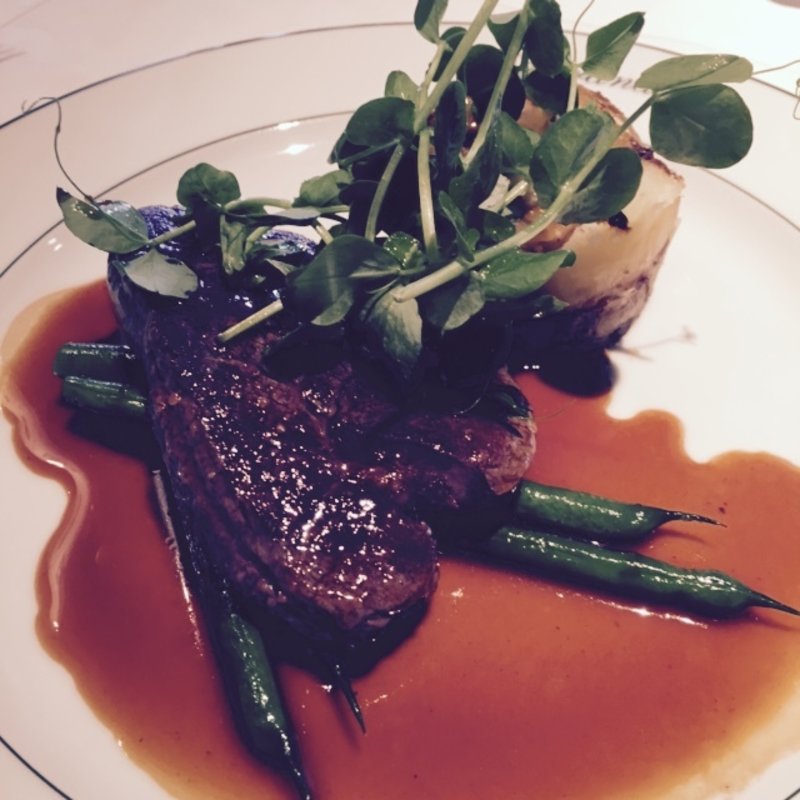 牛フィレ肉のサーロインステーキ(ジランドール)