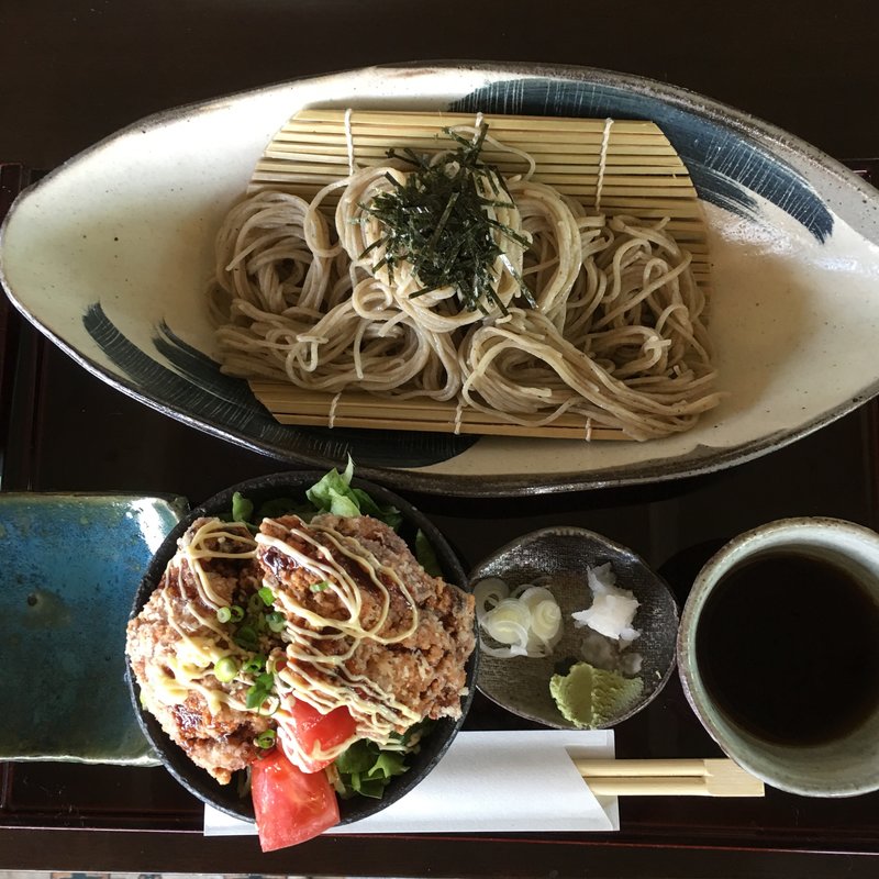 お蕎麦と唐揚げ小丼(そばカフェ ほどほど)