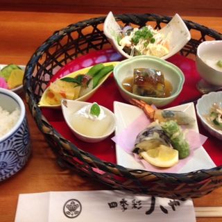 花籠(四季彩　八や)