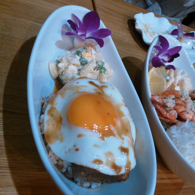 チェダーチーズミートローフロコモコ丼(Sean’s kitchen（ショーンズキッチン）)