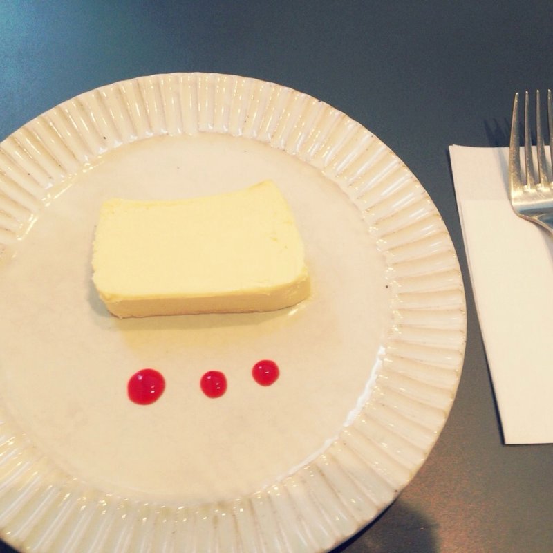 ホワイトチョコのチーズケーキ(ボリクコーヒー)