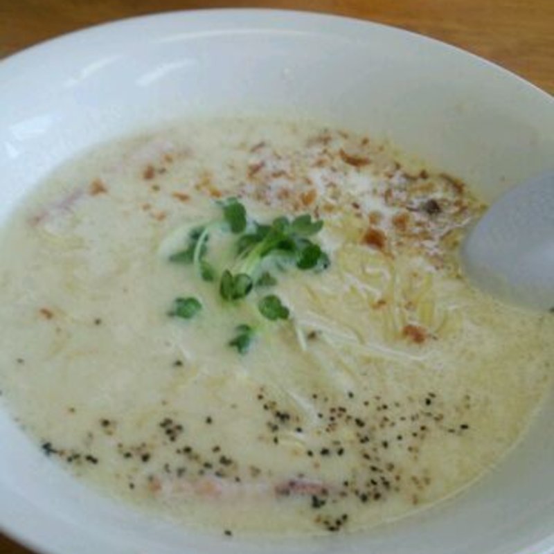 カルボナーララーメン(しおや一心)